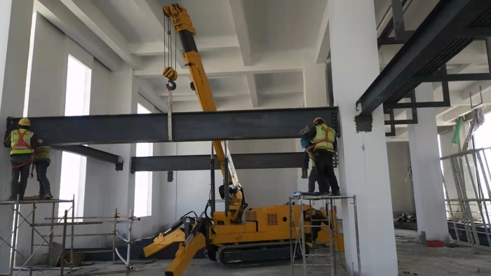 恒峰g22蜘蛛起重机狭窄空间作业驾轻就熟