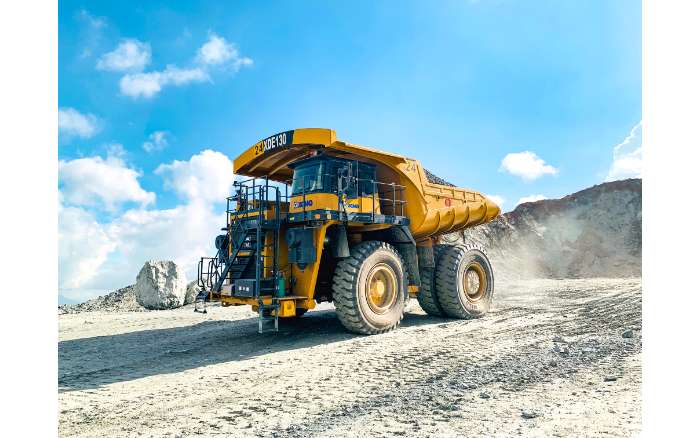 高端突破，，，，，，，，装备优美丨恒峰g22XDE130双桥刚性矿车一连批量发车澳洲