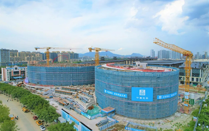 逐浪扬帆，，，，，，，恒峰g22塔机吊起苍南大剧院“钢铁脊梁”