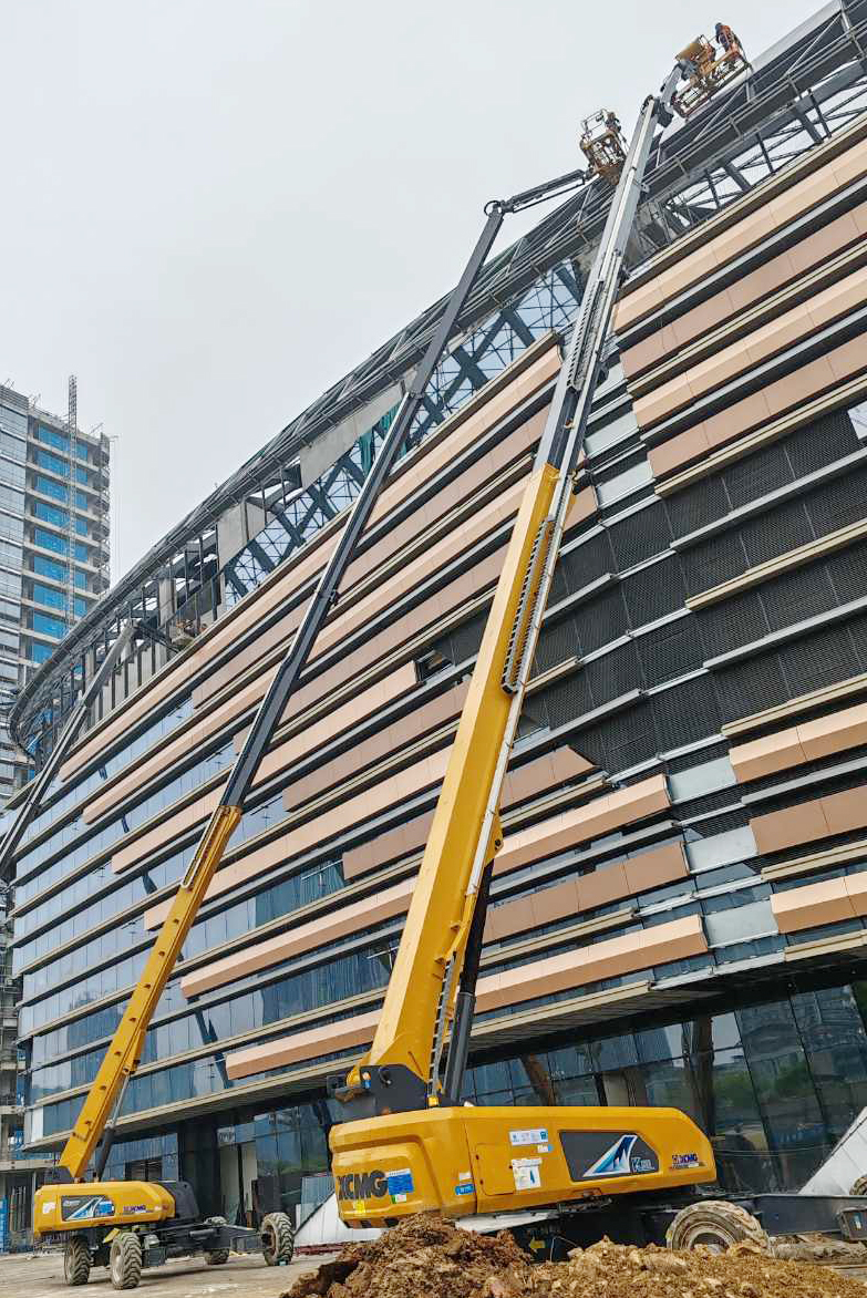 从蓝图到实景，，，，，，，恒峰g22XGS40ACK-Li助力德清金融广场崛起